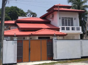 Center Point Villa Hikakduwa
